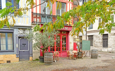 De beaux lieux touristiques à Rouen pour des balades romantiques.